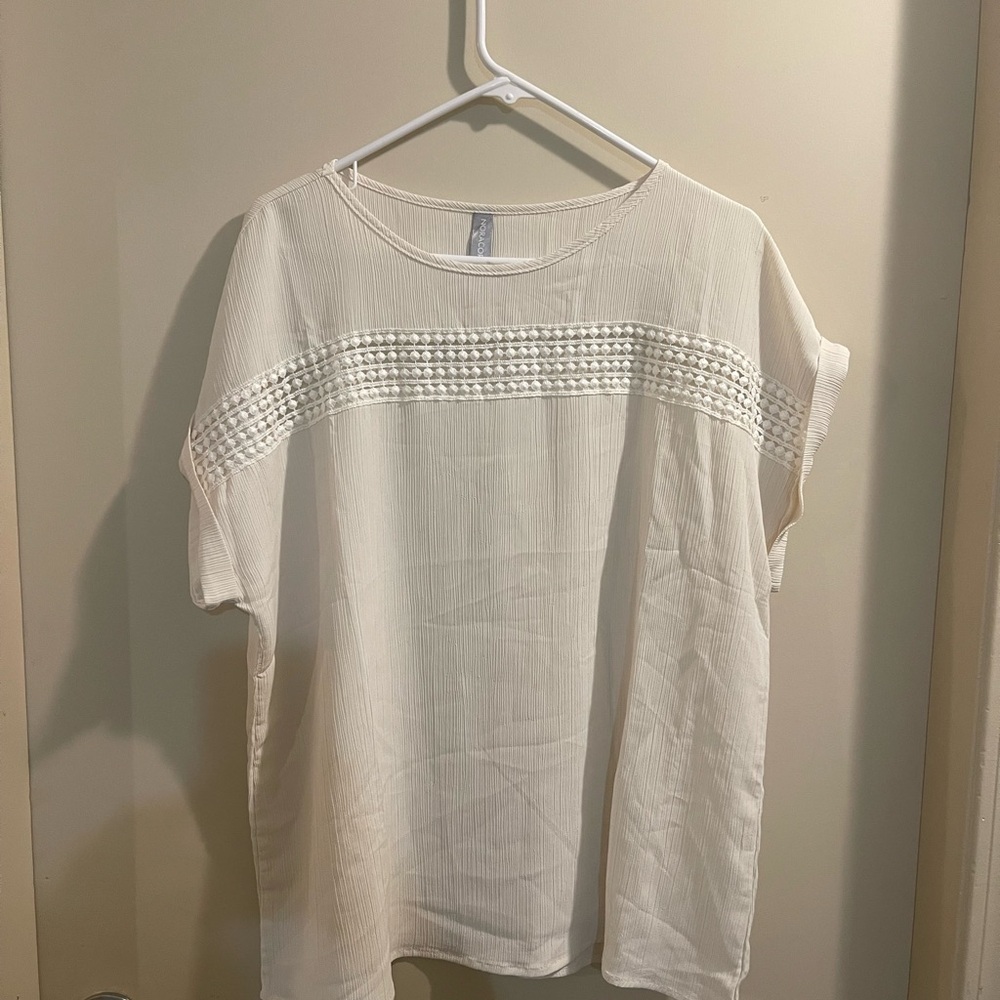 Chic Cream Blouse for Women